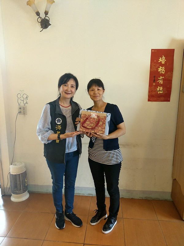 109年9月，海基會參加移民署關懷新住民行動服務列車活動