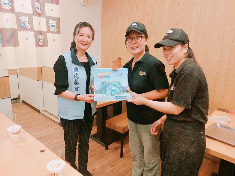 108年6月，海基会参加移民署关怀新住民行动服务列车活动