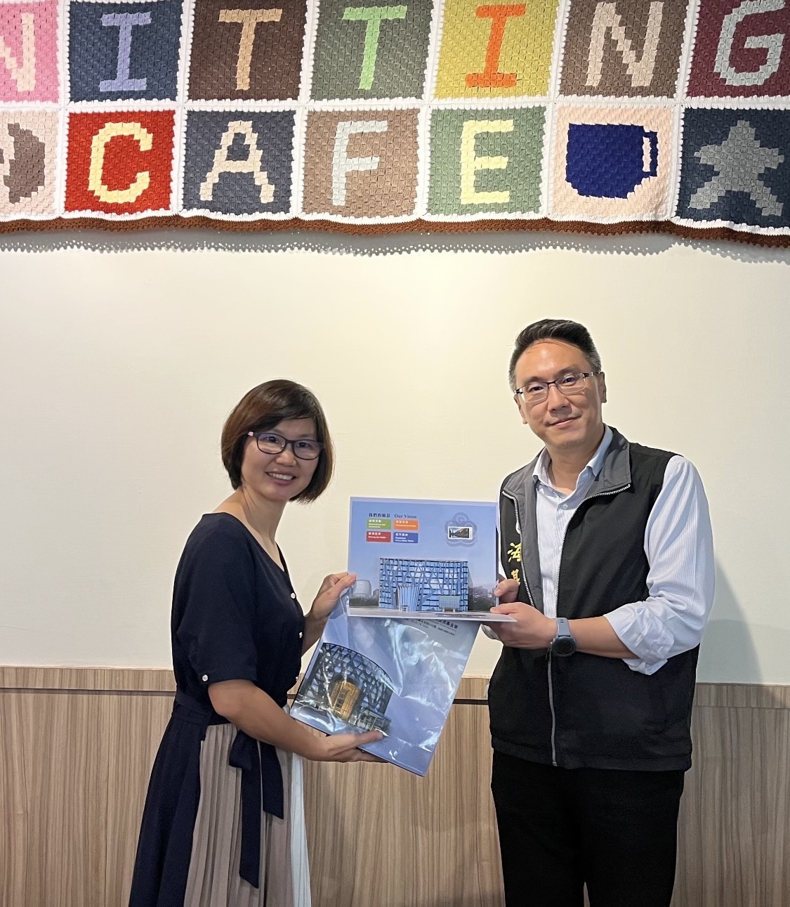 113年10月，海基会参加移民署关怀新住民行动服务列车活动